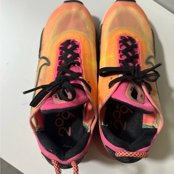 Nike 2090 like new - Picture 3 of 5